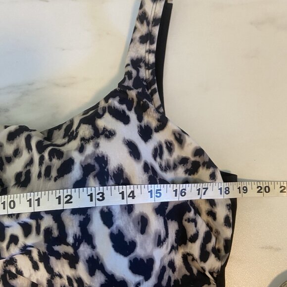Lands End Swimsuit Size 18DD Leopard Cheetah Black Tummy Control One Piece - Picture 8 of 10
